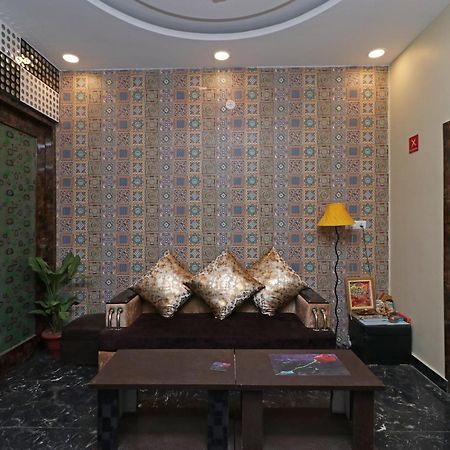 Hotel O Cloud New Delhi Luaran gambar