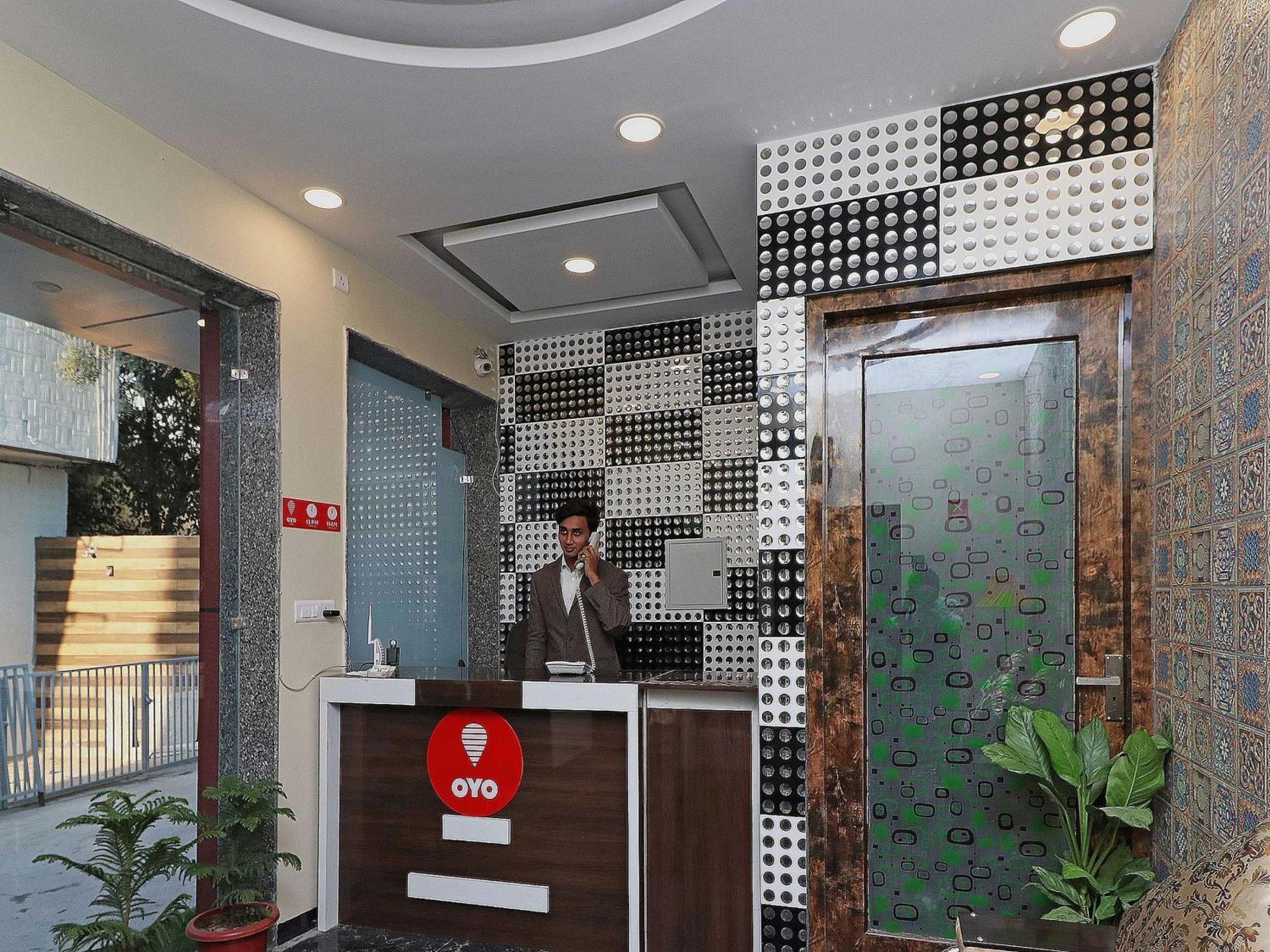 Hotel O Cloud New Delhi Luaran gambar