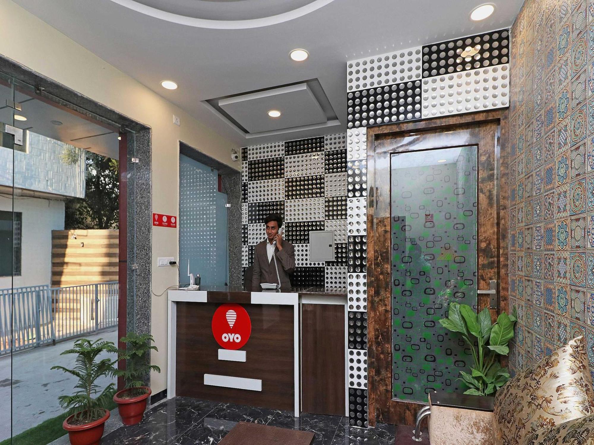 Hotel O Cloud New Delhi Luaran gambar